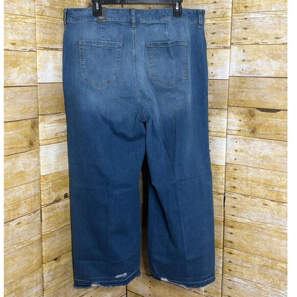 TORRID HIGH RISE WIDE LEG ANKLE CROP WITH VINTAGE STRETCH SIZE 16 - Picture 6 of 8